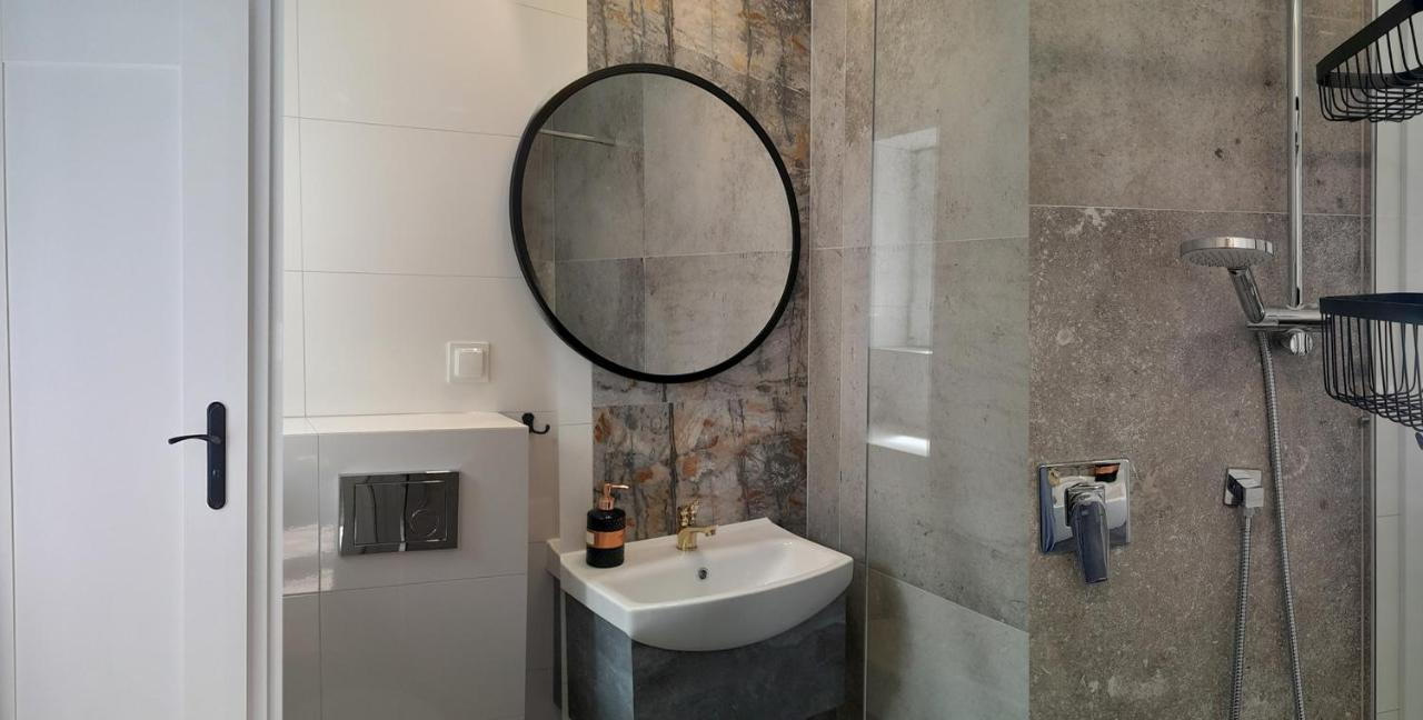 Dk Premium Przy Parku Centralnym Олщин Екстериор снимка